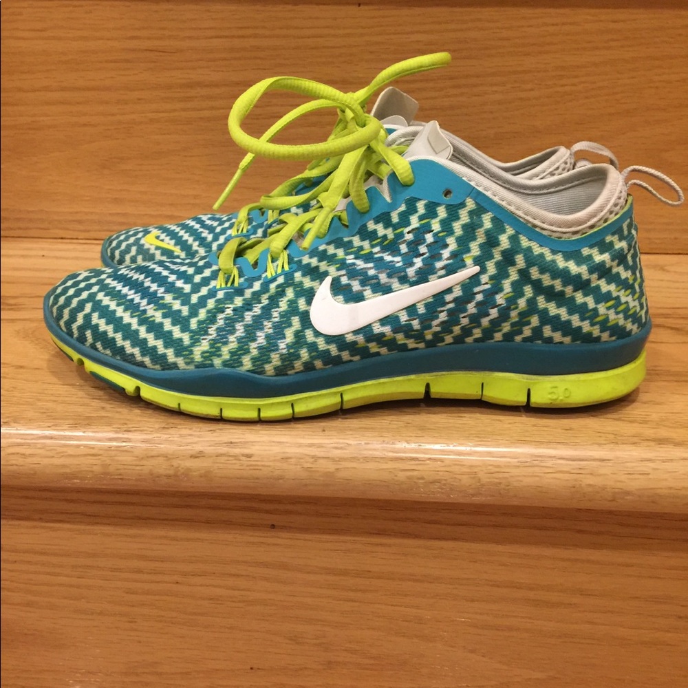 Nike Free TR Fit 4 sneakers-size 6
